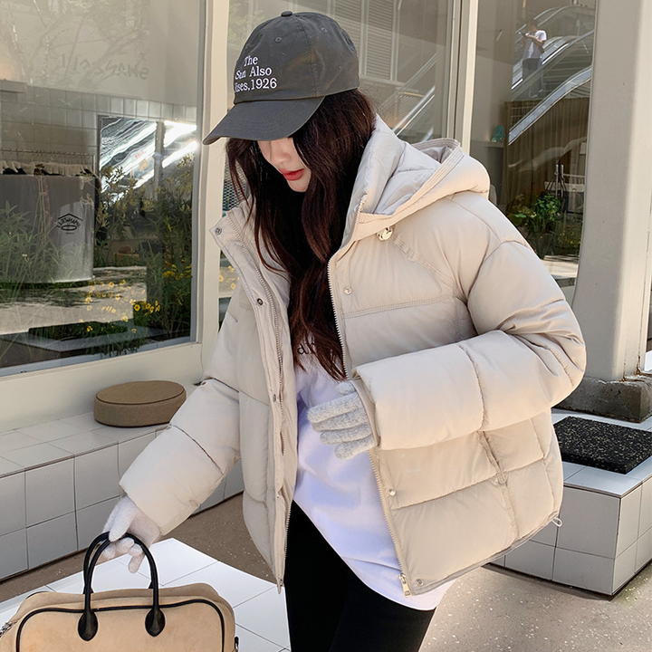 Piumino Nero Per Donna | Con Cappuccio